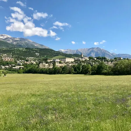 Le Pied De Ville Mont Guillaume Embrun Exterior foto