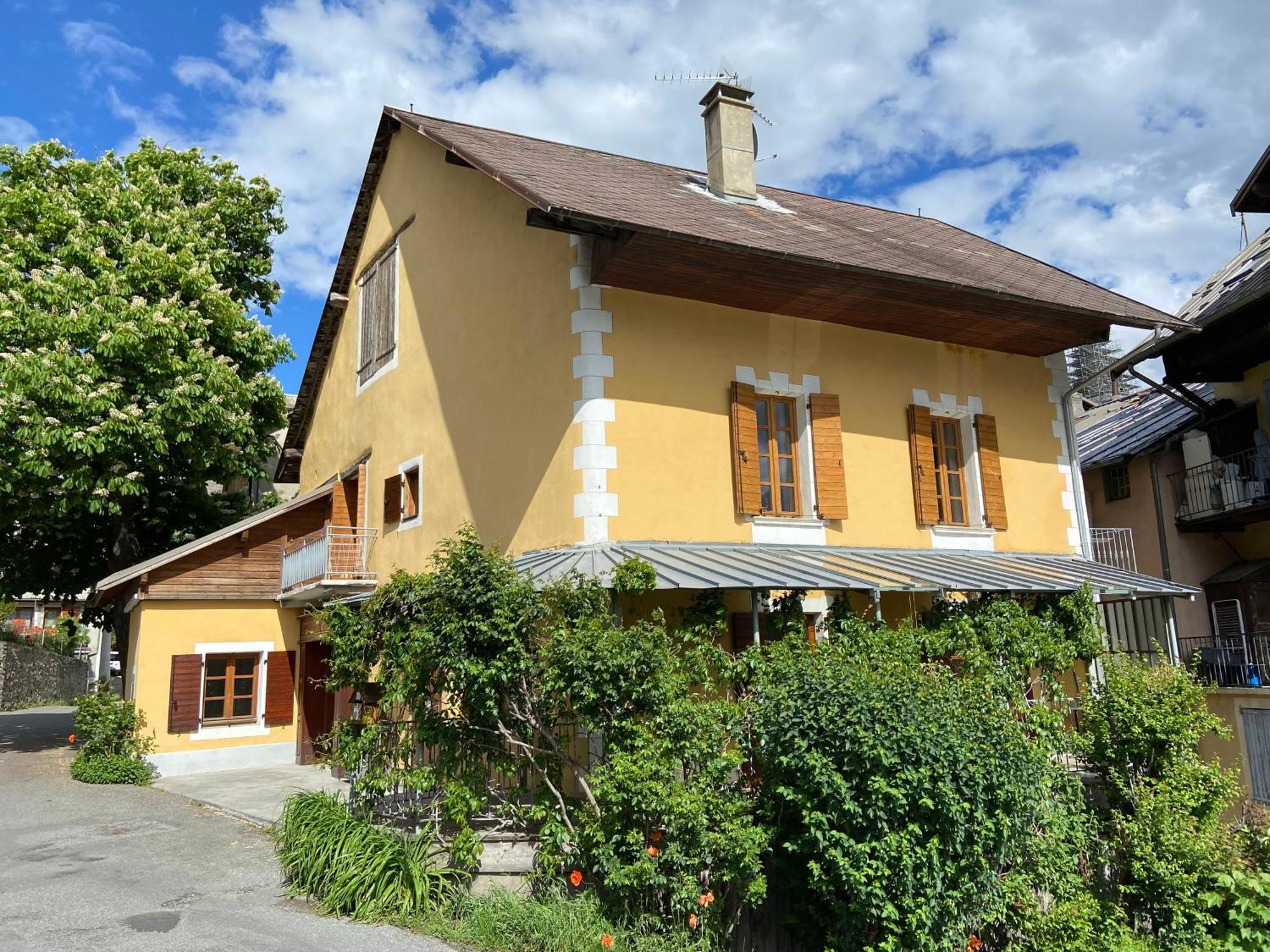 Le Pied De Mont Guillaume * Embrun